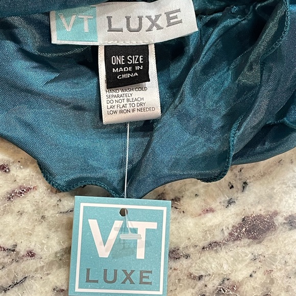 VT LUXE DRESSY SCARF ,Sea Blue,Turquoise. New With Tags. Shiny Beautiful. Formal - Picture 6 of 12